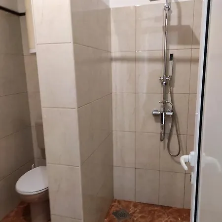 Villa Sarah 特罗吉尔